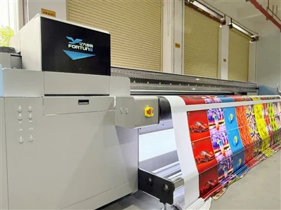 Nouvo pwodwi lansman: FORTUNE 5.3m UV Hybrid machin ede itilizatè yo reyalize...